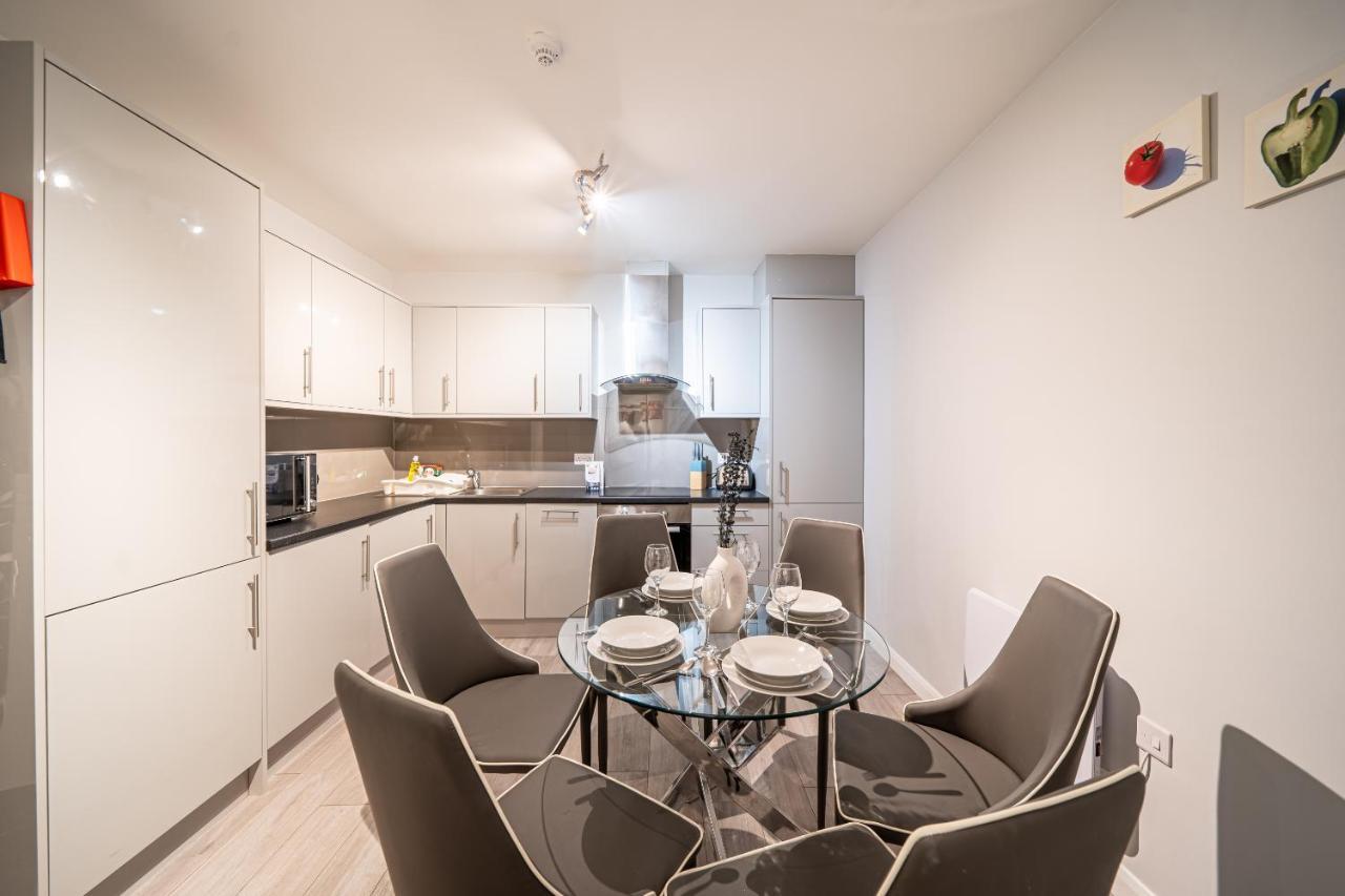 Studios With Ensuite Showers & Share Kitchens Prime Location Near Hospital, Town Center Apt 3 St Helens  Exterior foto